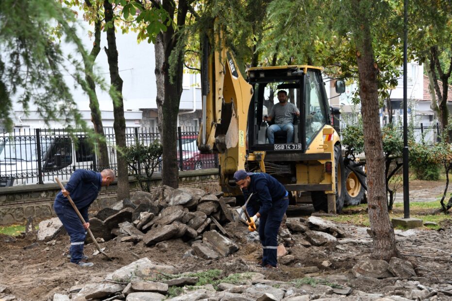 Osmangazi’de Mahalleler Yeni Park Alanlarıyla Güzelleşiyor