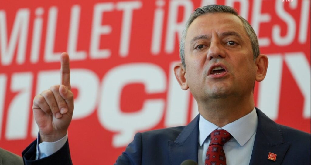 Özgür Özel cezaevinde duyduklarını anlattı