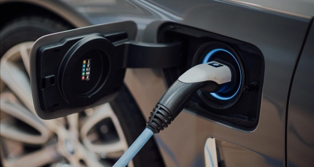 Türkiye’nin 81 iline yeni şarj istasyonları geliyor