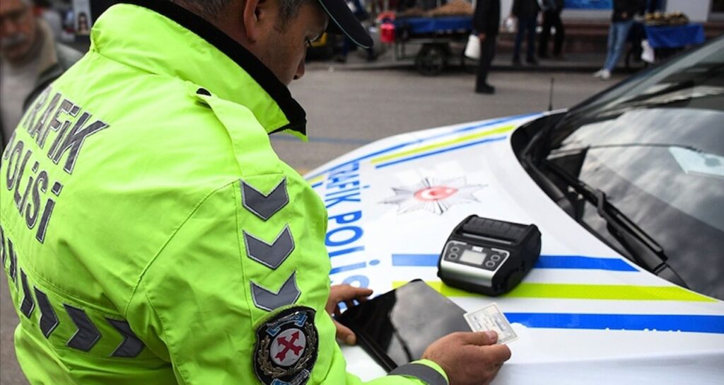 15 Kasım’a kadar aracına taktırmayana 5 bin 856 TL ceza kesilecek