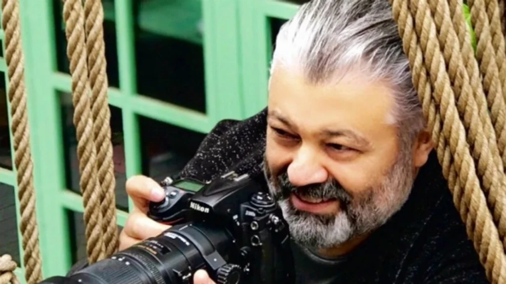 Ünlü yönetmen Ali Eşitmez ‘e En İyi Klip Yönetmeni ” Ödülü