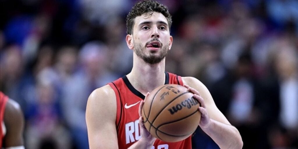 Alperen Şengün “double-double” yaptı