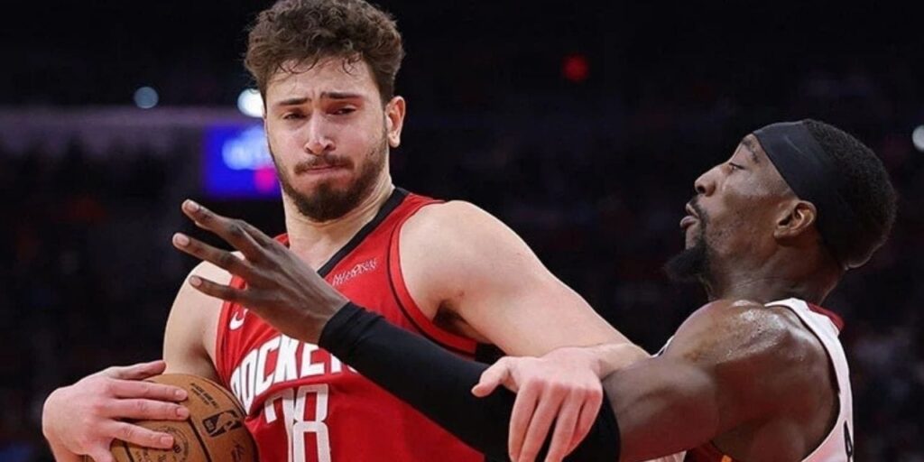 Alperen Şengün “double-double” yaptı Rockets kazandı