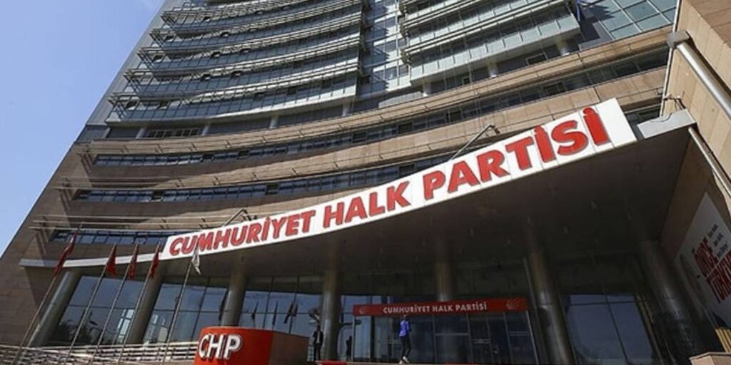 CHP yeni parti programı taslağını açıkladı