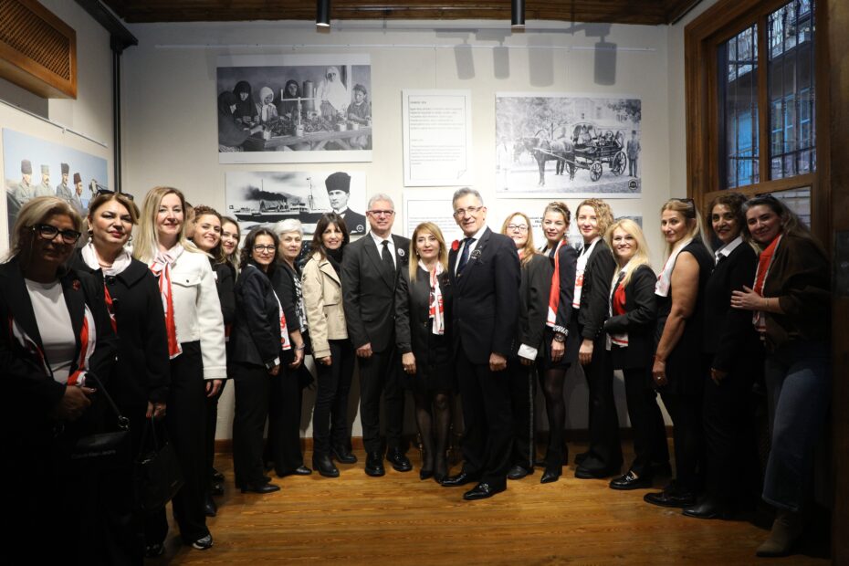 CUMHURİYET GALERİSİ’NDE CUMHURİYET KADINI