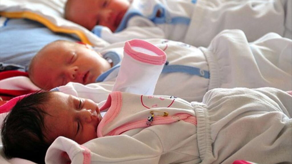 Doğum yardımı ödemeleri yatırılmaya başlandı