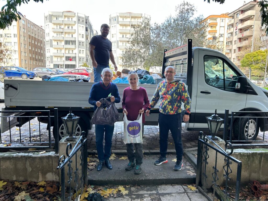 Nilüfer Kent Konseyi Emekliler Meclisi’nden Anlamlı Kitap Bağışı