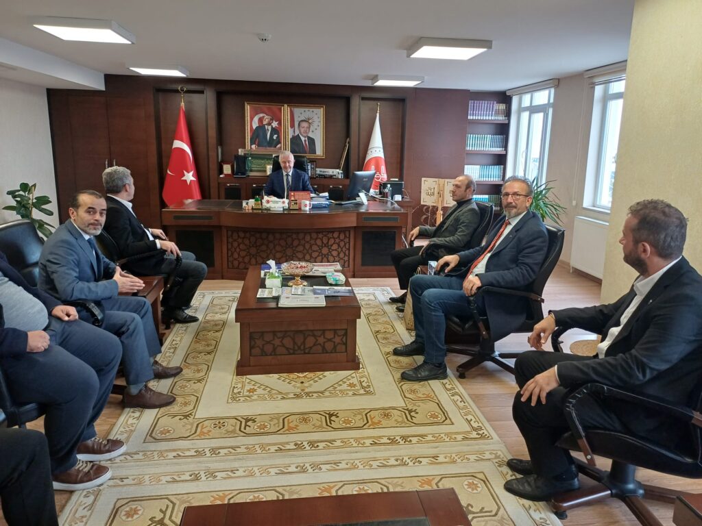 Hür-Sen Heyetinden Kocaeli Müftüsü’ne Teşekkür Ziyareti