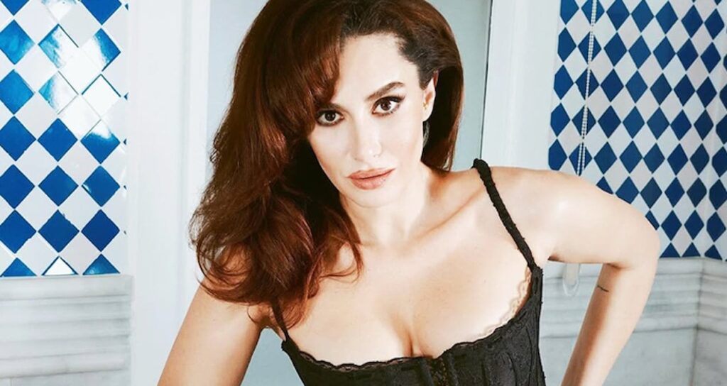 Hande Doğandemir evlilik teklifi aldı