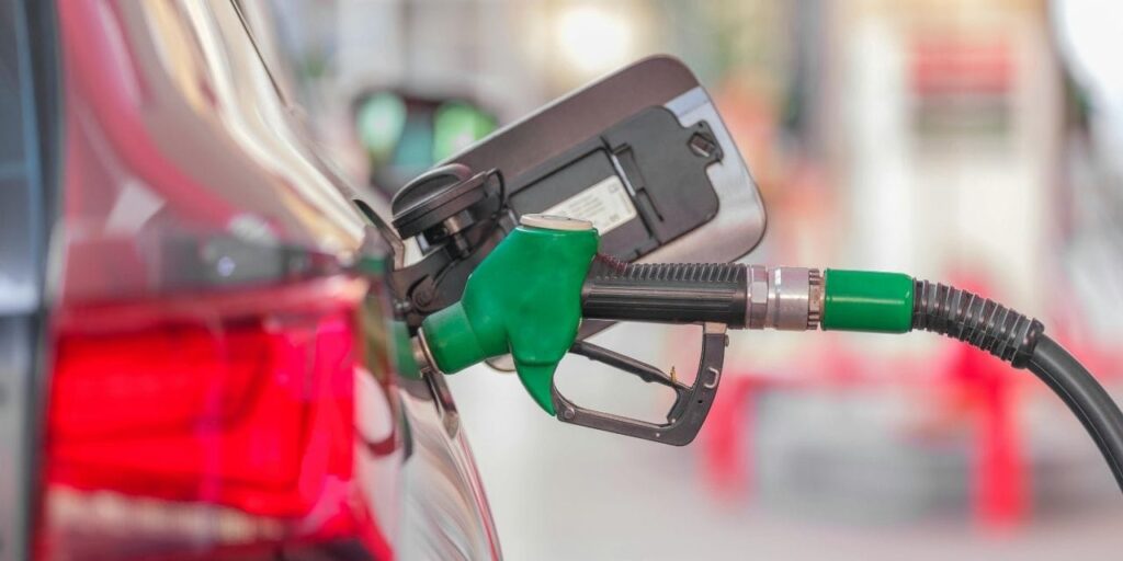 Hem benzine hem motorine…