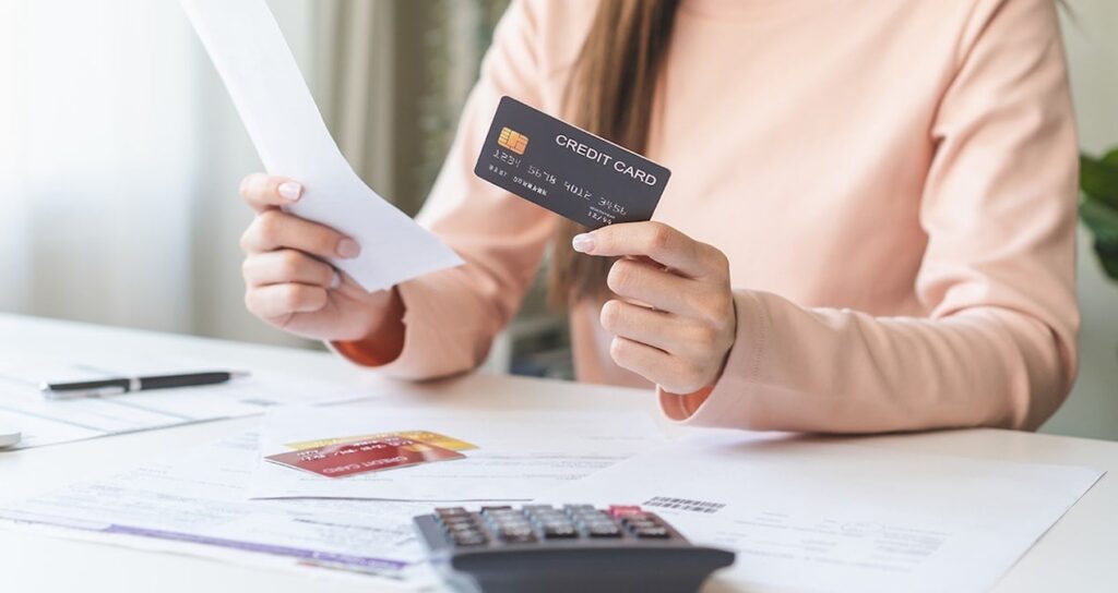 Kredi kartı ekstrenizde bu kodu arayın çağrısı