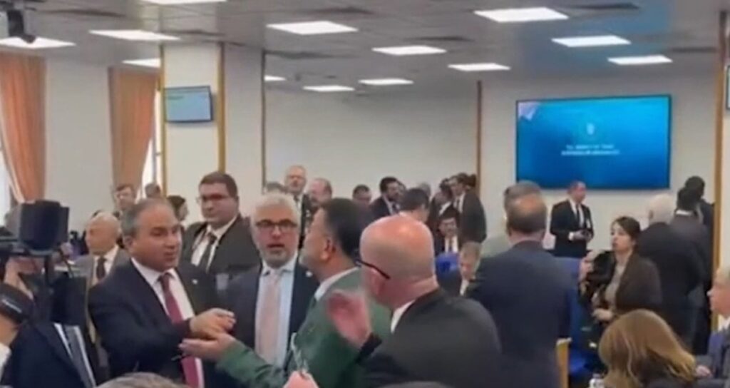 Meclis’te tartışma, tansiyon yükseldi