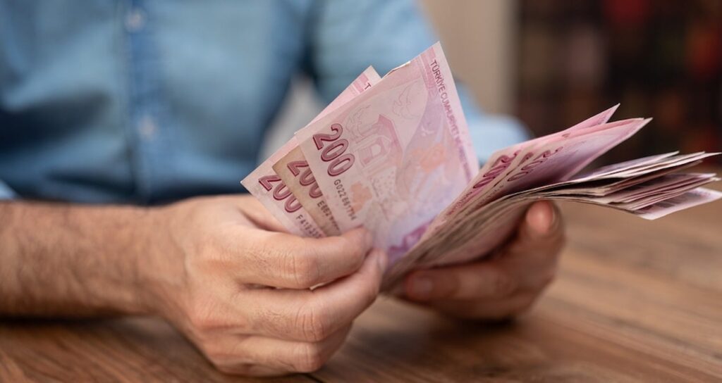 Memur ve emekli maaşlarında zam tablosu netleşiyor