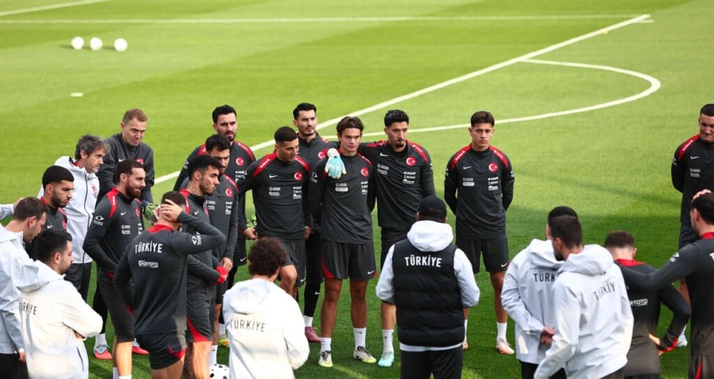 Montella’dan millilere: Tek kelime etmeyeceksiniz!