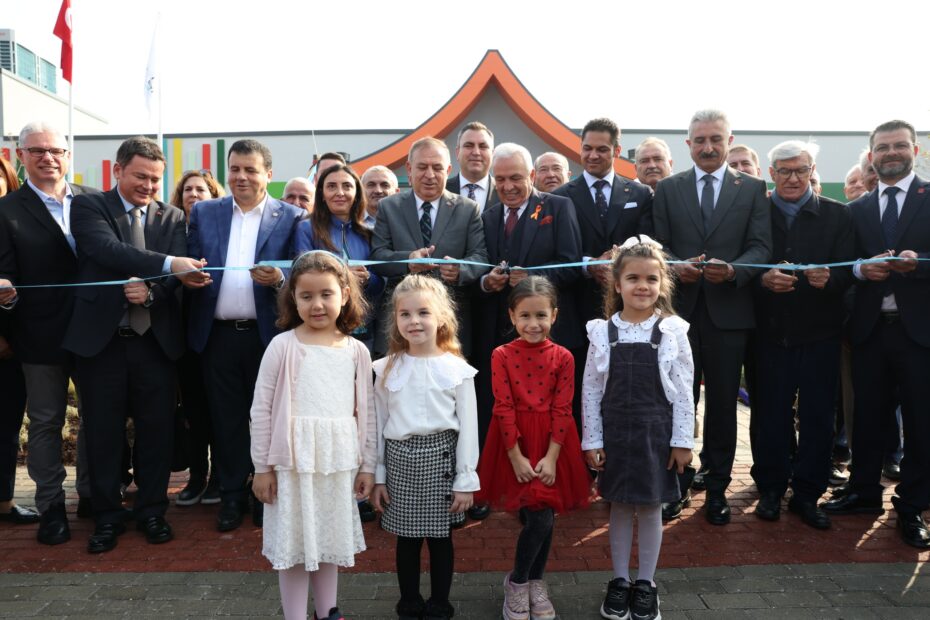 Nilüfer Belediyesi’nin dördüncü kreşi Kerem Özdilek Kreş ve Gündüz Bakımevi açıldı