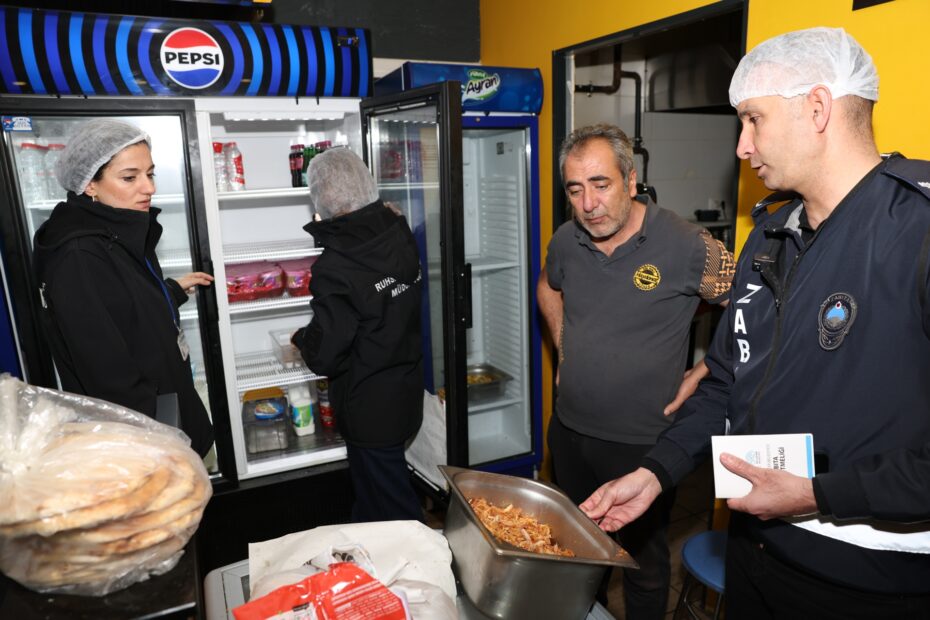 Nilüfer’de zincir restoranlara sıkı denetim