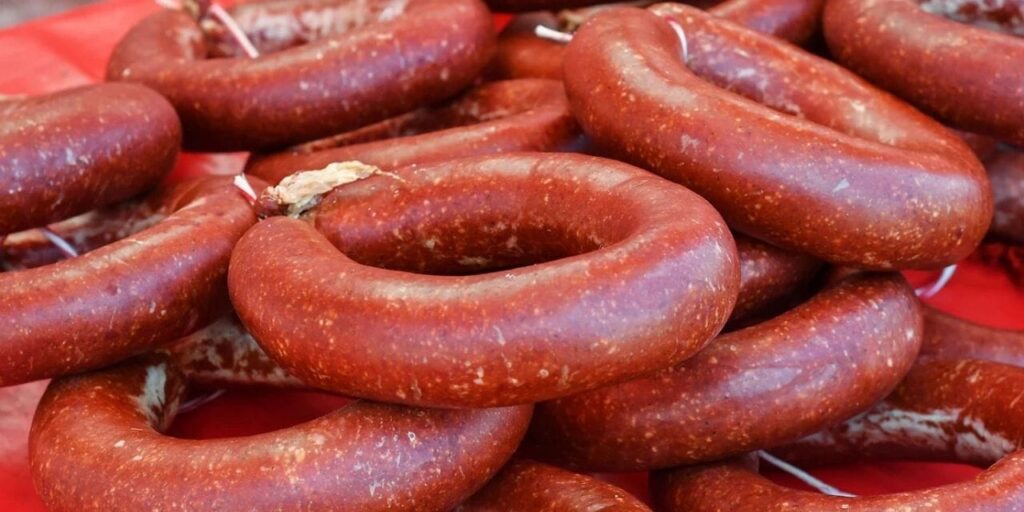 Sucukta kalp eti çayda boya… Marka marka rezalet