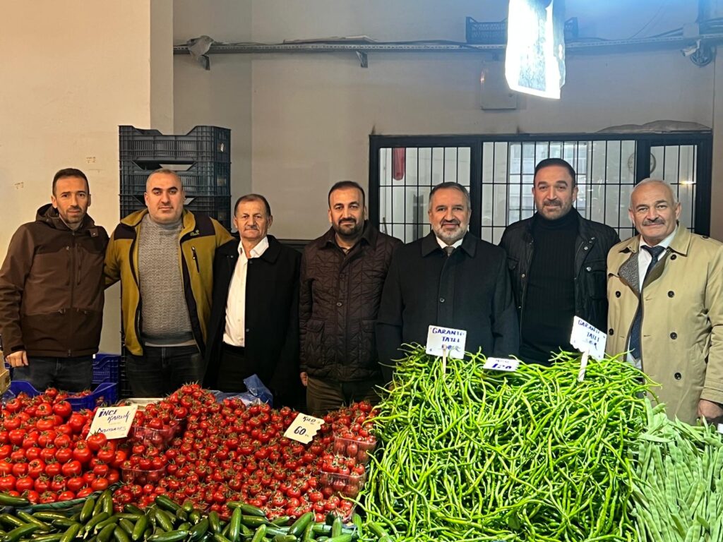 Refik Aksu: “Sorunları Yerinde Dinliyor, Çözümleri Birlikte Üretiyoruz”