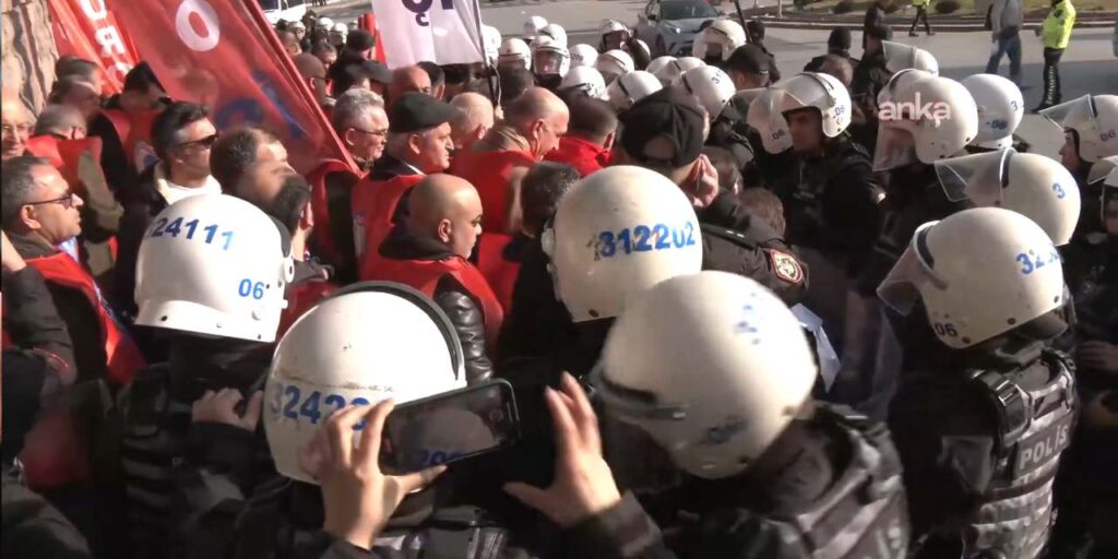 Birleşik Kamu İş’e TBMM önünde polis müdahalesi