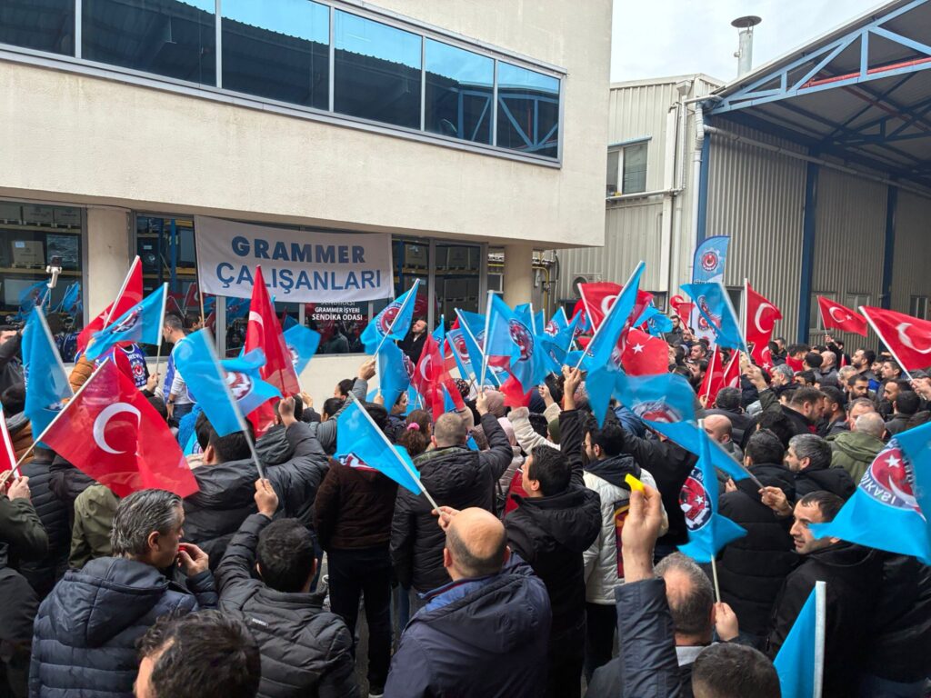 “Sefalet Ücretine Boyun Eğmeyeceğiz, Direne Direne Kazanacağız!”