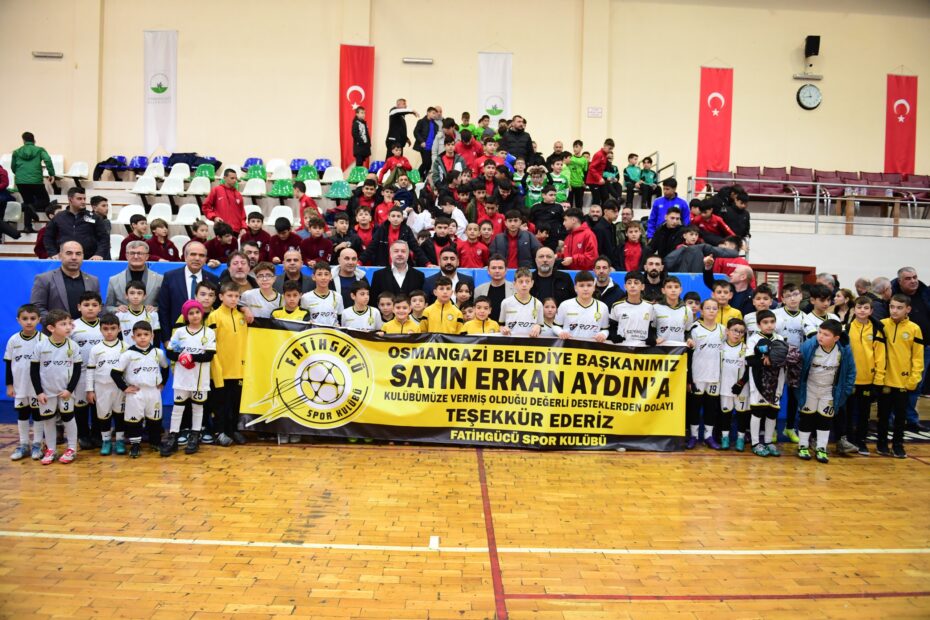 Osmangazi Belediyesi’nden Amatör Spor Kulüplerine Malzeme Desteği