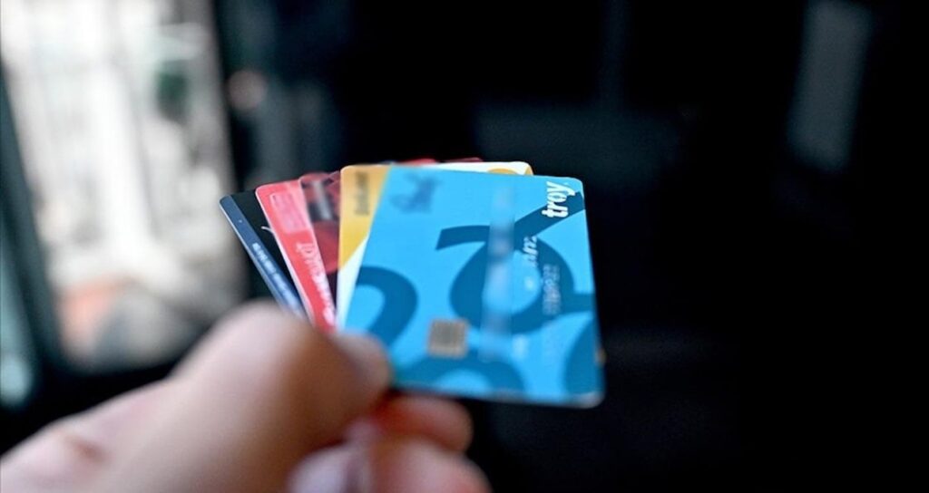 Sürekli tek bir kredi kartını kullananlar yandı