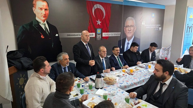 “Suskunluğa Mahkûm Edilen Gençlik Ayağa Kalkıyor”