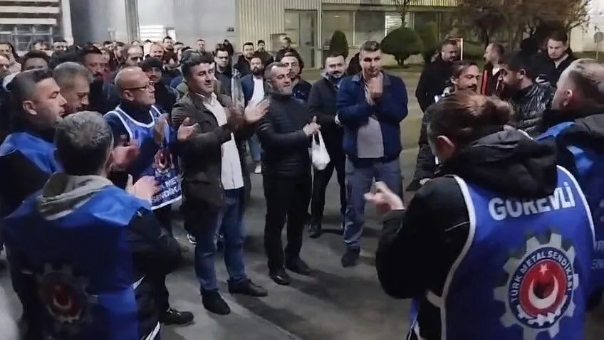 Bosch Fabrikası’nda Işıklı İsyan: İşçiler Taleplerini Yükseltti