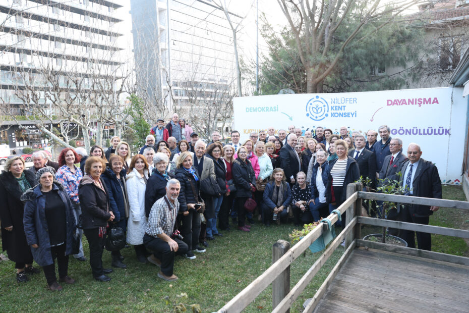 Başkan Şadi Özdemir emeklilerle bir araya geldi