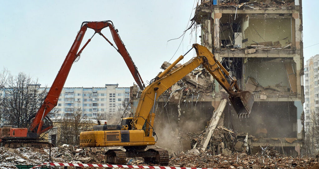 “Yıkım Çözüm Değil, Vatandaşı Sokağa Atmak Devlet Aklı Olamaz”