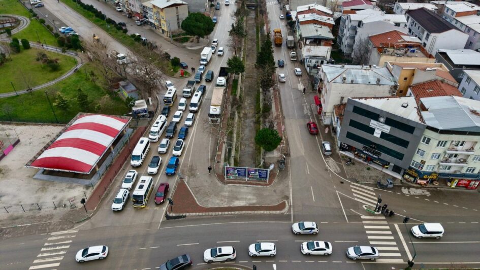 Hastane Işıklarında Trafiği Rahatlatan Düzenleme