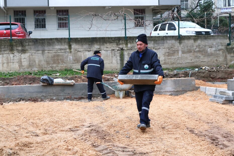 Osmangazi’de eski parklar ilk günkü ihtişamına kavuşuyor