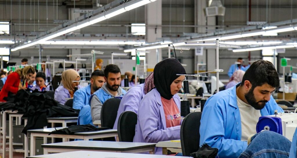 Türk tekstili kan ağlıyor: 380 bin kişi işsiz kaldı