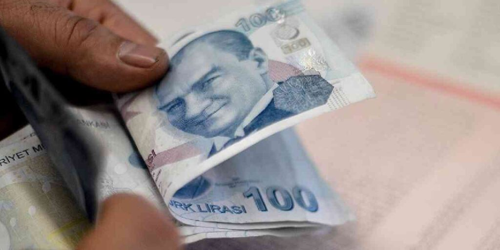 Yaşlı ve engelli maaşı ödemesi başladı