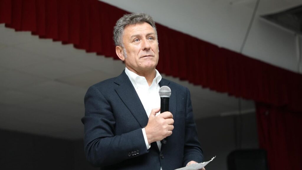 Orhan Sarıbal: “Milli parklar işletme modeline dönüştürülüyor”