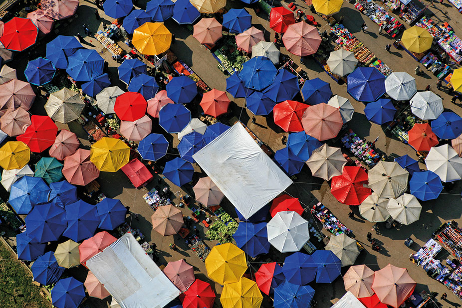 “Merinos ve Beşyol Pazarlarında Esnaf Büyük Mağduriyet Yaşıyor”