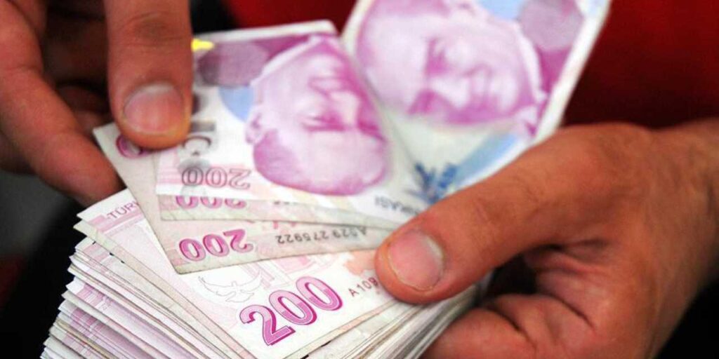 Asgari ücret bir ayda eridi