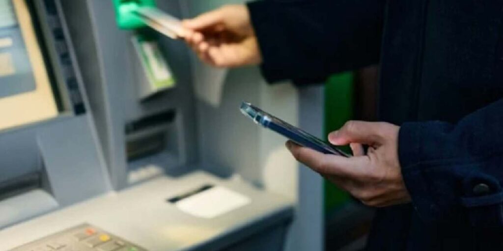 ATM’de bunu yapan parasını kaptırıyor