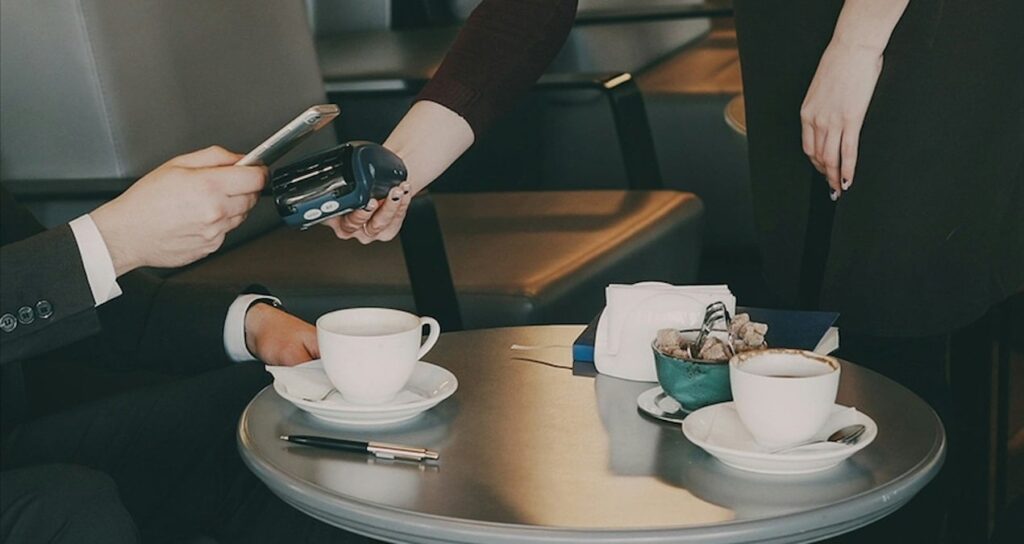 Servis ücreti için menüye zam yapana dev ceza