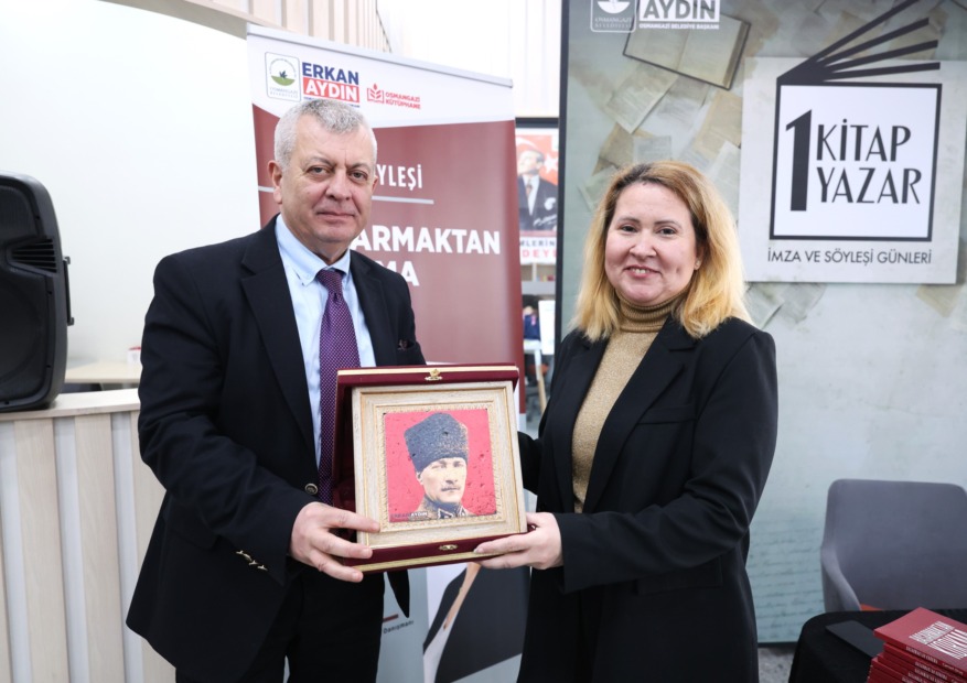 1 Kitap 1 Yazar Buluşmalarının Konuğu Cansel Oruç Oldu