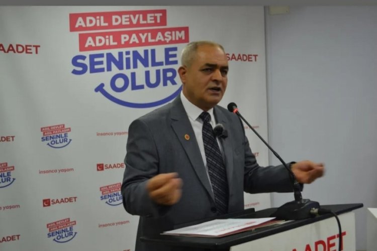 Osmangazi Köprüsü Yakınında Kamyonet Yükü Yola Düştü