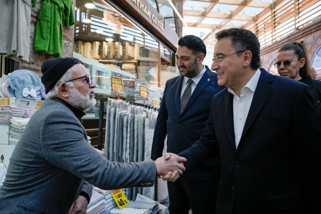 Bursa Ekonomisi “Canlı Ama Kırılgan”