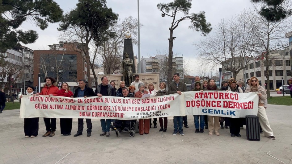 ADD Gemlik’ten Savaş Karşıtı Eylem