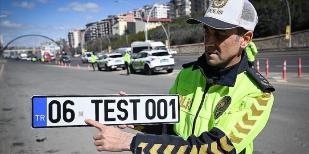 Bakan müjdeyi verdi: O trafik cezaları iptal edildi