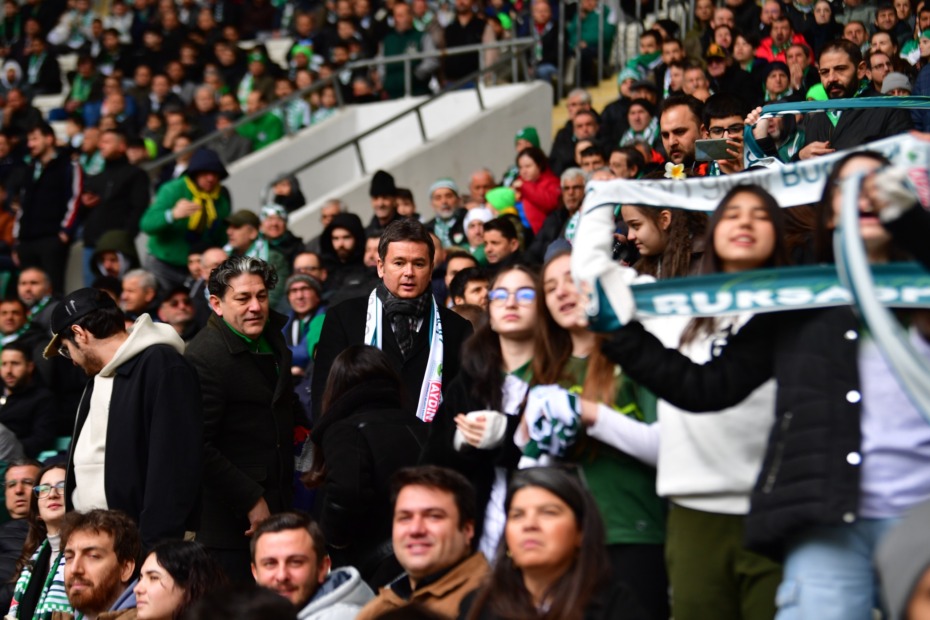 Başkan Erkan Aydın Çocuklarla Bursaspor Coşkusunu Paylaştı