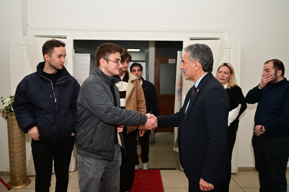 Gemlik Belediyesi Üniversite Öğrencileriyle İftarda Buluştu