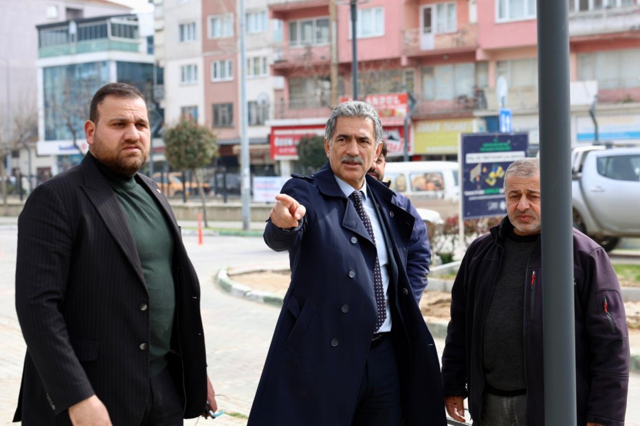 Gemlik Çarşı Meydanı’nda Estetik Düzenleme