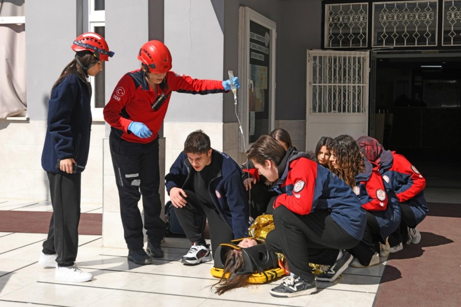 Osmangazi’de 900 Öğrenciyle Dev Afet Tatbikatı