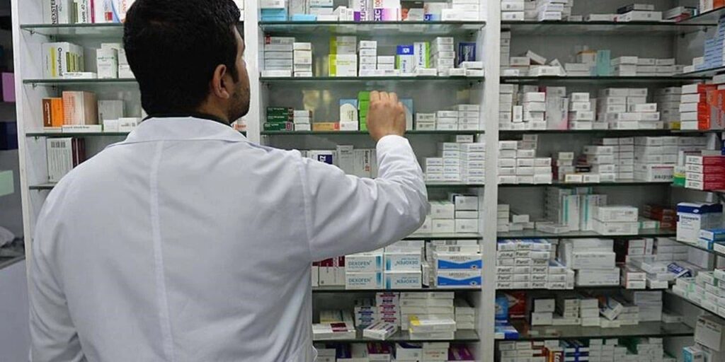 Zam ilaç sıkıntısına çare olmadı