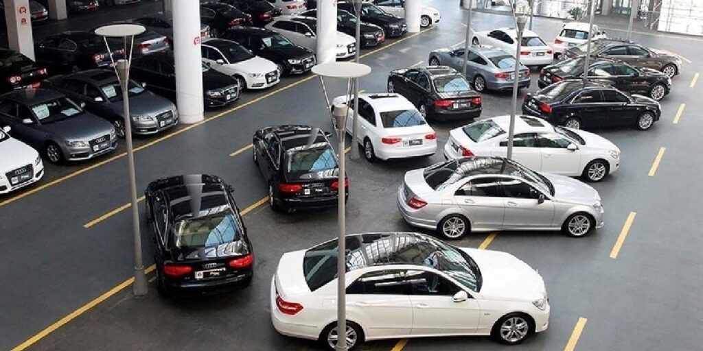 Araba satışları sert düştü!